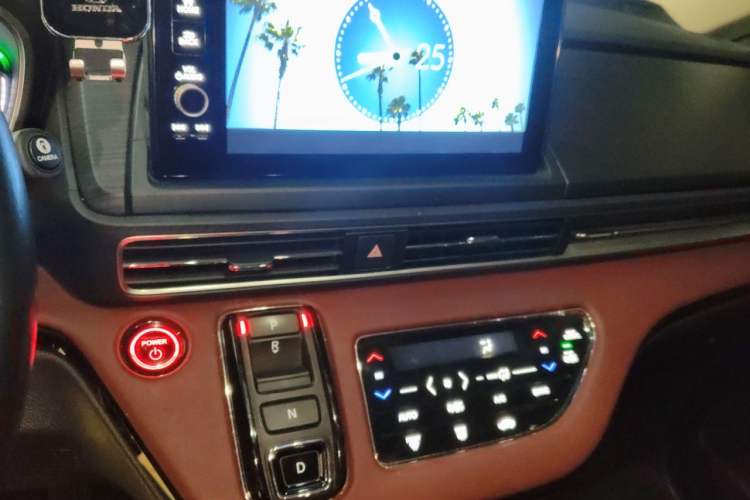 Used Honda Elysion 2022 2.0L eHEV Prestige Edition Audio And AC Panel
