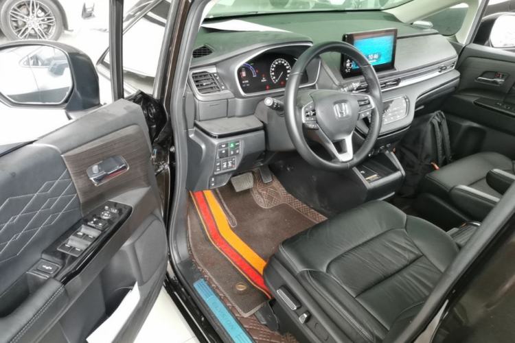 Used Honda Elysion 2022 2.0L eHEV Luxury First Edition Driver Seat