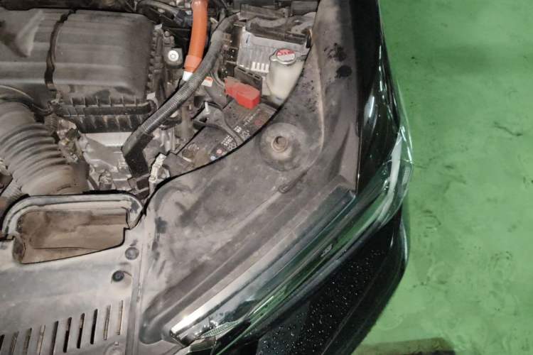 Used Honda Elysion 2022 2.0L eHEV Prestige Edition Engine Bay Left