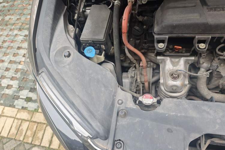 Used Honda Elysion 2022 2.0L eHEV Luxury Edition Engine Bay Right