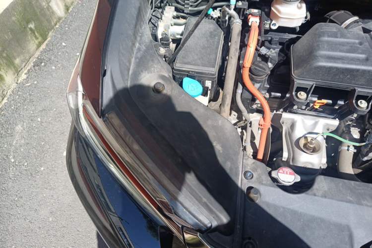 Used Honda Elysion 2022 2.0L eHEV Luxury Edition Engine Bay Right