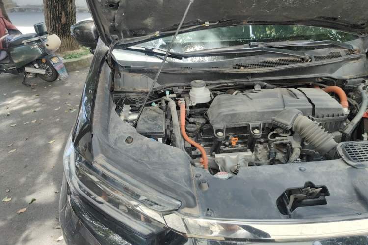 Used Honda Elysion 2022 2.0L eHEV Luxury First Edition Engine Bay Right