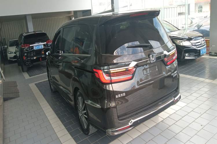 Used Honda Elysion 2022 2.0L eHEV Luxury First Edition Exterior 2