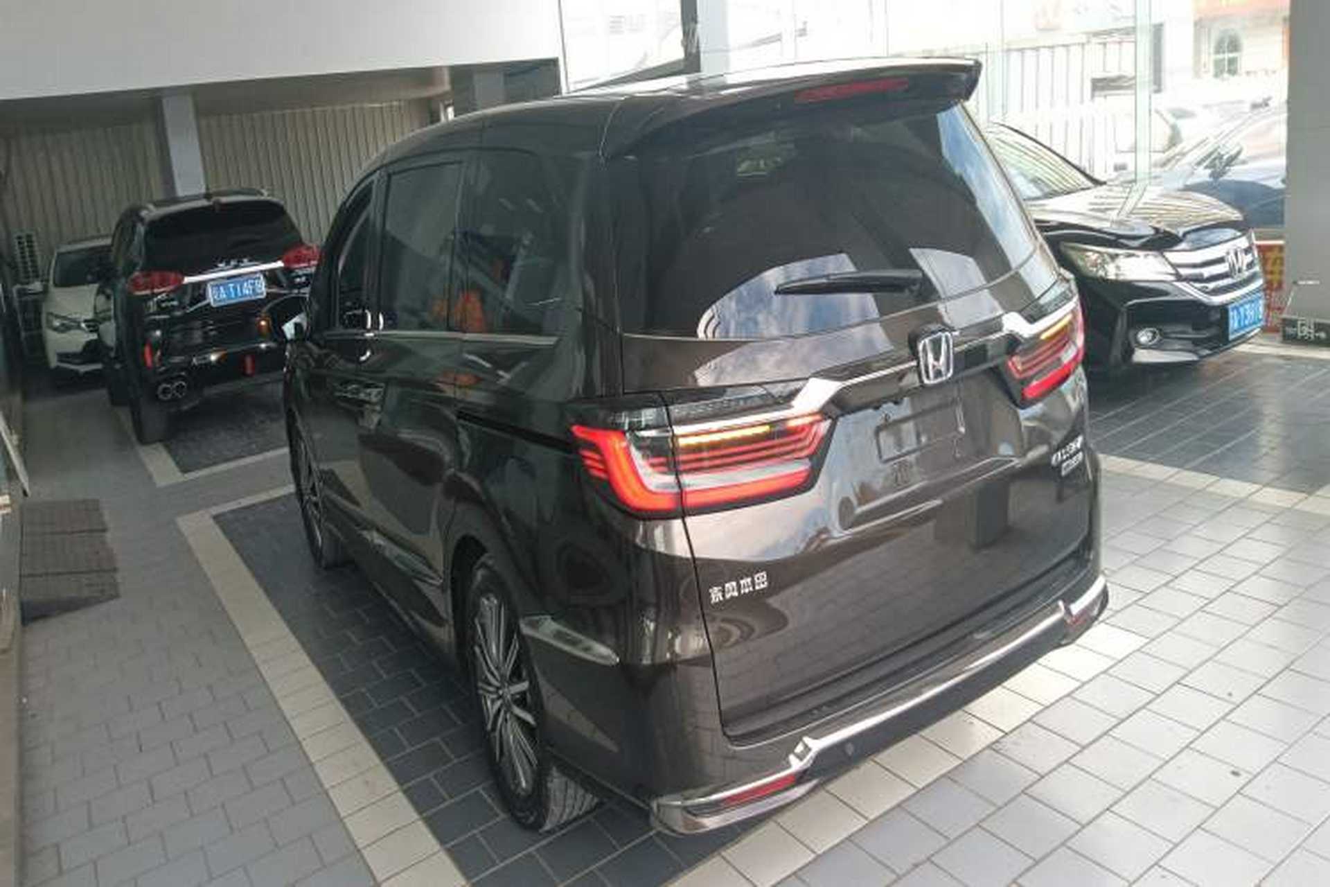 Used Honda Elysion 2022 2.0L eHEV Luxury First Edition Exterior 2