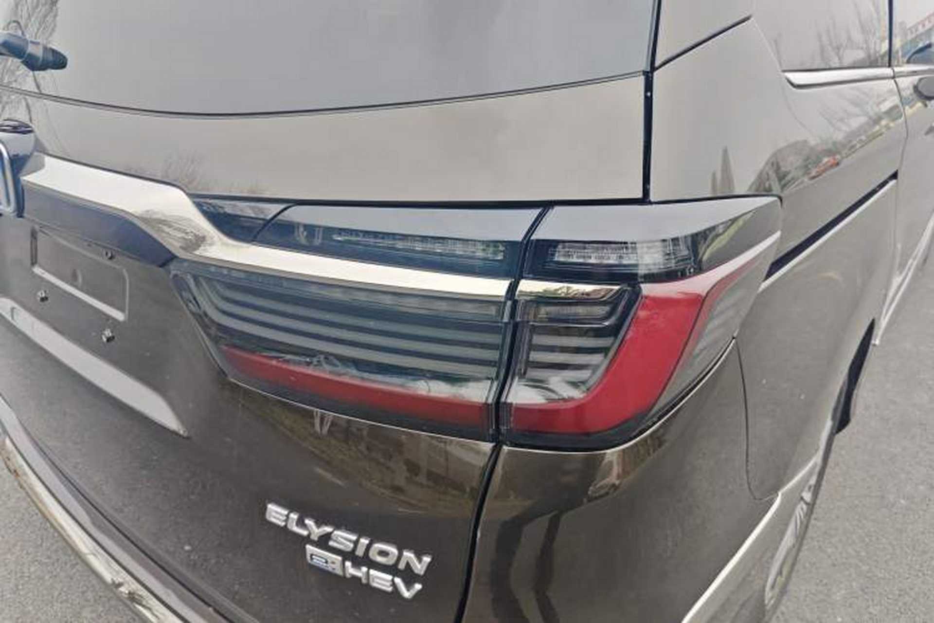 Used Honda Elysion 2022 2.0L eHEV Luxury First Edition Exterior 3