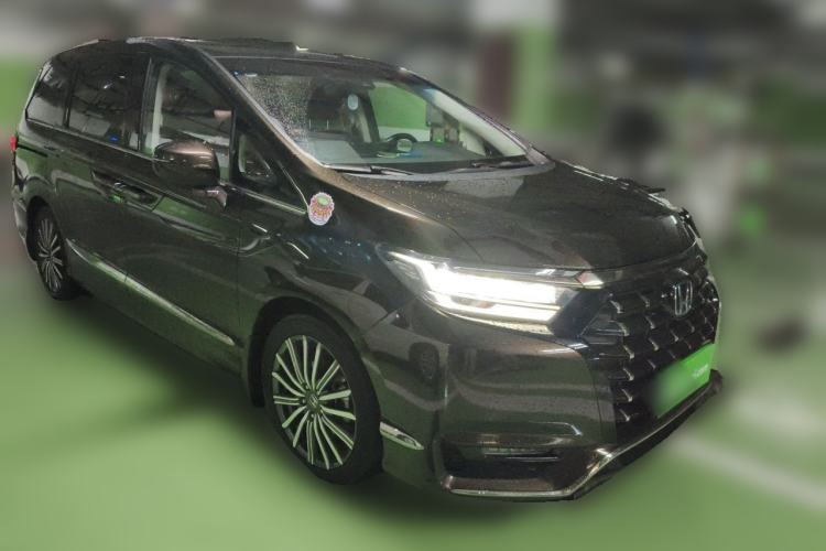 Used Honda Elysion 2022 2.0L eHEV Prestige Edition Front Right 45 Deg