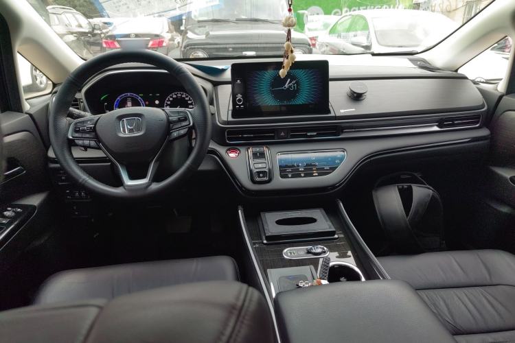 Used Honda Elysion 2022 2.0L eHEV Luxury Edition Interior 2