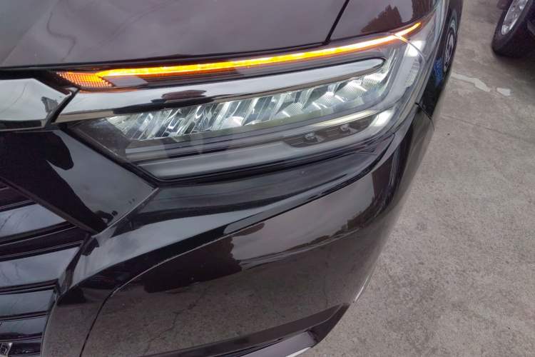 Used Honda Elysion 2022 2.0L eHEV Luxury Edition Left Front Headlight