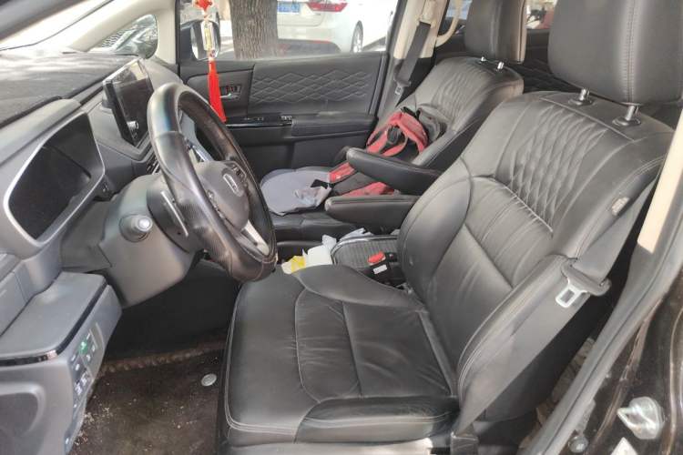 Used Honda Elysion 2022 2.0L eHEV Luxury First Edition Left Front Seat