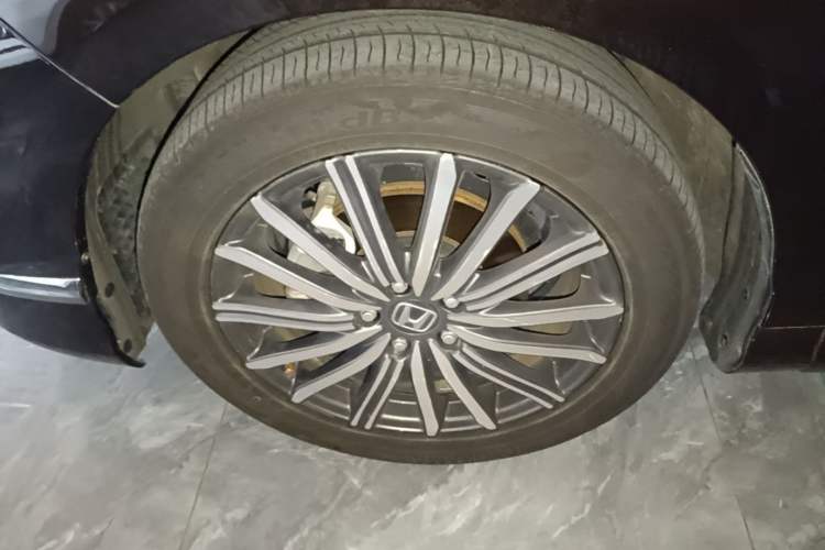 Used Honda Elysion 2022 2.0L eHEV Prestige Edition Left Front Wheel Hub