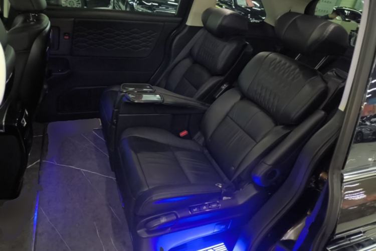 Used Honda Elysion 2022 2.0L eHEV Luxury Edition Left Rear Seat