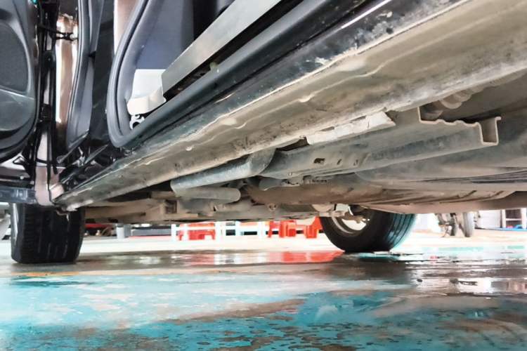 Used Honda Elysion 2022 2.0L eHEV Luxury Edition Left Side Sill