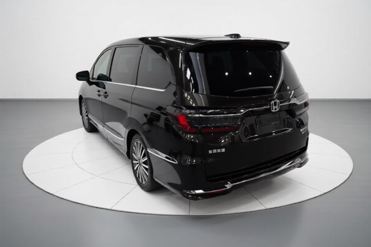 Used Honda Elysion 2022 2.0L eHEV Luxury Edition Rear Left 45 Deg