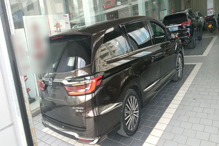Used Honda Elysion 2022 2.0L eHEV Luxury First Edition Rear Right 45 Deg