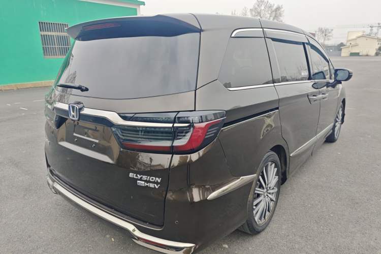 Used Honda Elysion 2022 2.0L eHEV Luxury First Edition Rear Right 45 Deg
