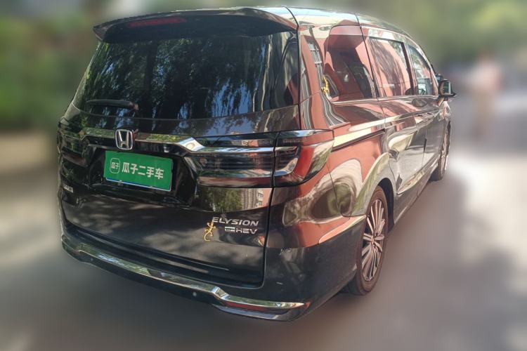Used Honda Elysion 2022 2.0L eHEV Luxury Edition Rear Right 45 Deg