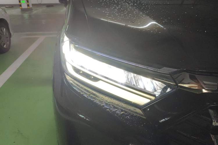 Used Honda Elysion 2022 2.0L eHEV Prestige Edition Right Front Headlight