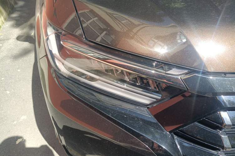 Used Honda Elysion 2022 2.0L eHEV Luxury Edition Right Front Headlight
