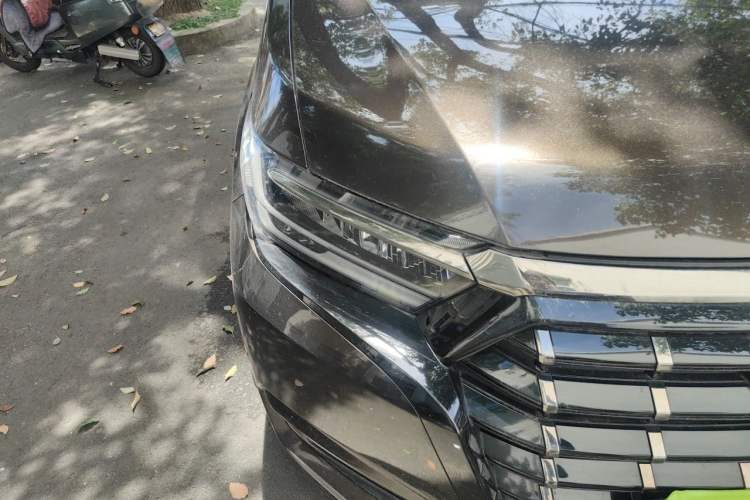 Used Honda Elysion 2022 2.0L eHEV Luxury First Edition Right Front Headlight