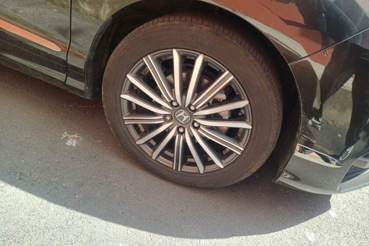 Used Honda Elysion 2022 2.0L eHEV Luxury Edition Right Front Wheel Hub