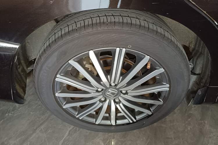 Used Honda Elysion 2022 2.0L eHEV Prestige Edition Right Rear Wheel Hub