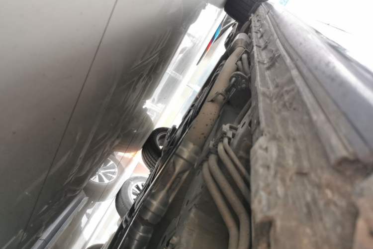 Used Honda Elysion 2022 2.0L eHEV Luxury First Edition Right Side Sill