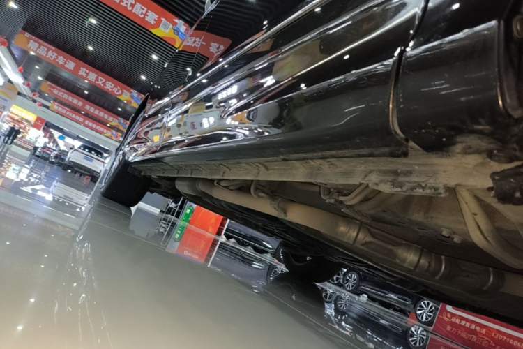 Used Honda Elysion 2022 2.0L eHEV Luxury Edition Right Side Sill
