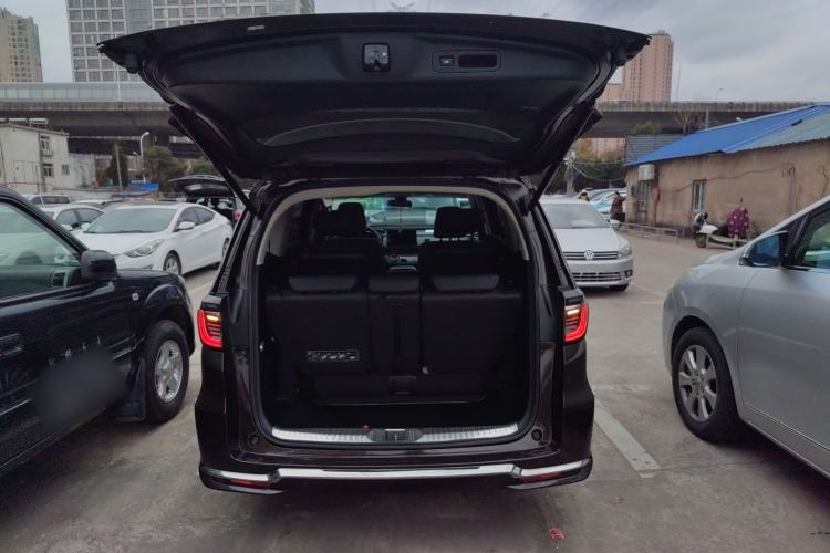 Used Honda Elysion 2022 2.0L eHEV Luxury Edition Trunk