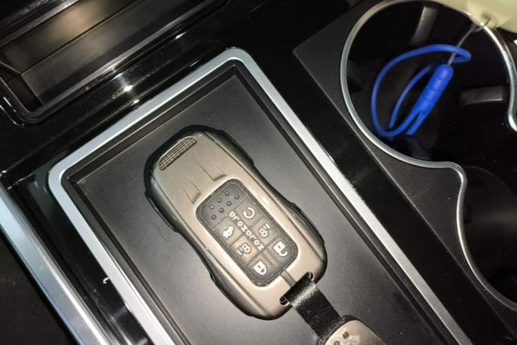 Used Honda Elysion 2022 2.0L eHEV Luxury Edition Vehicle Key