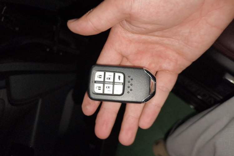 Used Honda Elysion 2022 2.0L eHEV Prestige Edition Vehicle Key