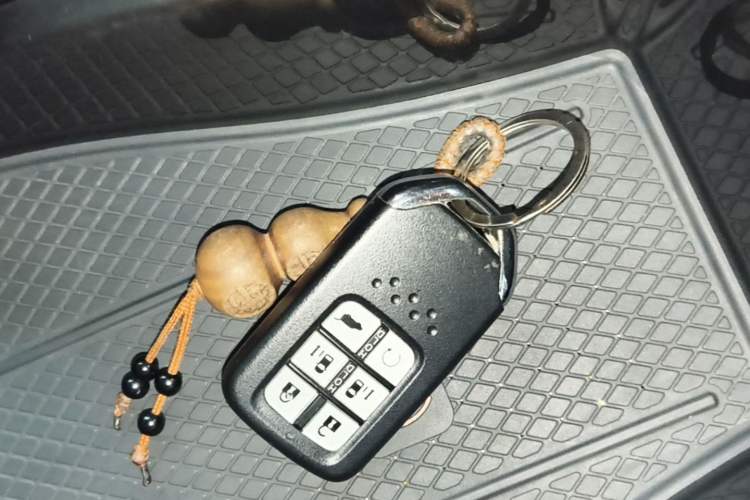 Used Honda Elysion 2022 2.0L eHEV Luxury Edition Vehicle Key