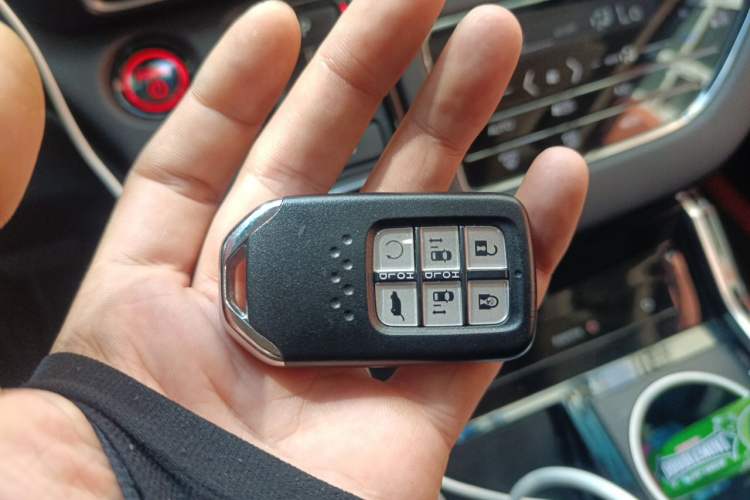 Used Honda Elysion 2022 2.0L eHEV Luxury Edition Vehicle Key