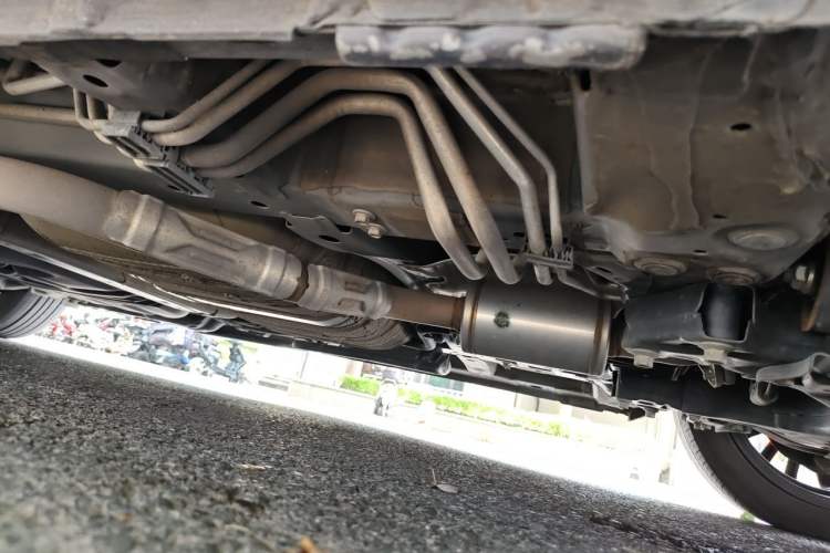 Used Honda Elysion 2022 2.0L eHEV Luxury Edition Chassis Front Right