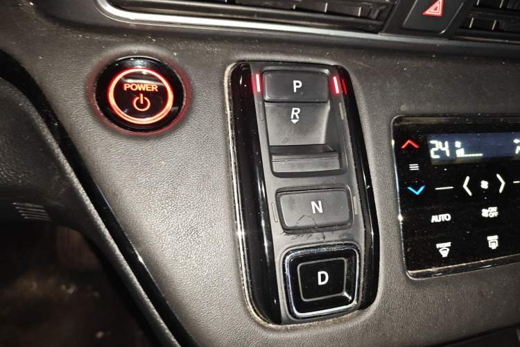 Used Honda Elysion 2022 2.0L eHEV Luxury First Edition Gear Lever