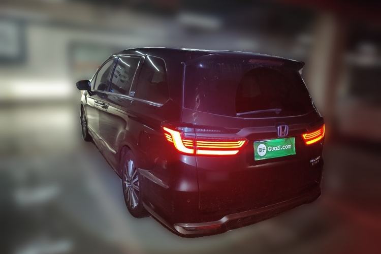 Used Honda Elysion 2022 2.0L eHEV Luxury First Edition Rear Left 45 Deg