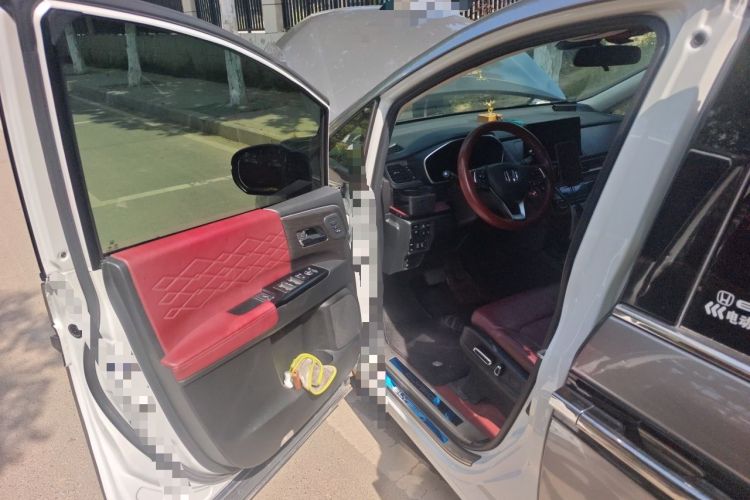 Used Honda Elysion 2022 2.0L eHEV Prestige Edition Driver Seat
