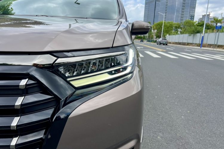 Used Honda Elysion 2022 2.0L eHEV Luxury Edition Exterior 11