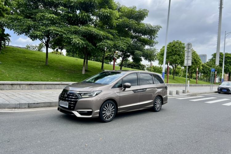 Used Honda Elysion 2022 2.0L eHEV Luxury Edition Exterior 5