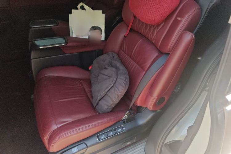 Used Honda Elysion 2022 2.0L eHEV Prestige Edition Left Rear Seat