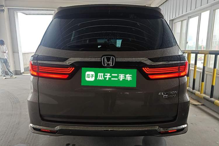 Used Honda Elysion 2022 2.0L eHEV Luxury Edition Rear