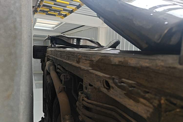 Used Honda Elysion 2022 2.0L eHEV Luxury Edition Right Side Sill
