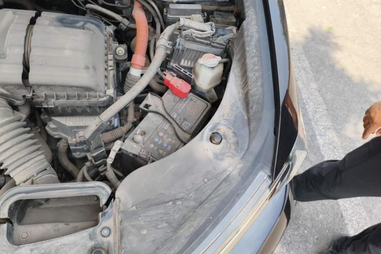 Used Honda Elysion 2022 2.0L eHEV Luxury First Edition Engine Bay Left