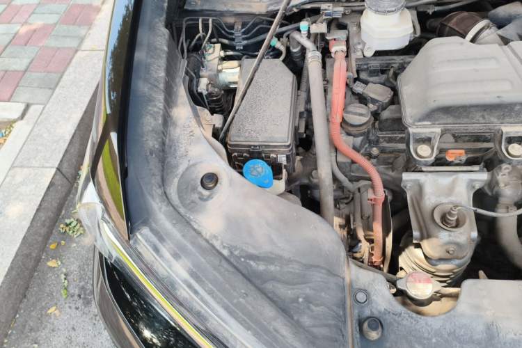 Used Honda Elysion 2022 2.0L eHEV Luxury First Edition Engine Bay Right