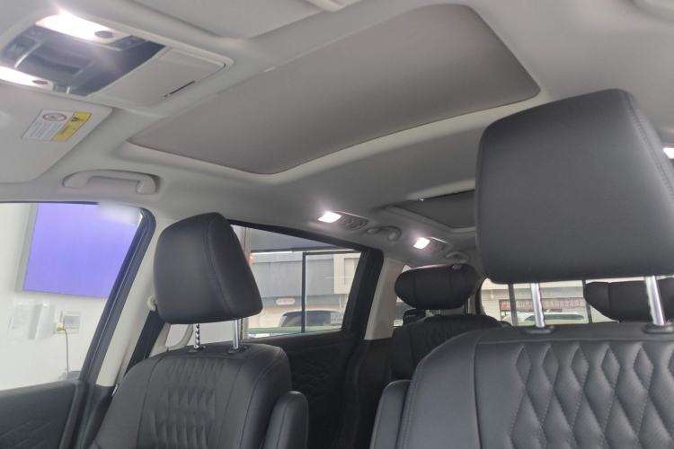 Used Honda Elysion 2022 2.0L eHEV Luxury Edition Headliner
