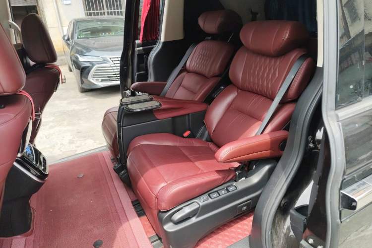 Used Honda Elysion 2022 2.0L eHEV Prestige Edition Left Rear Seat