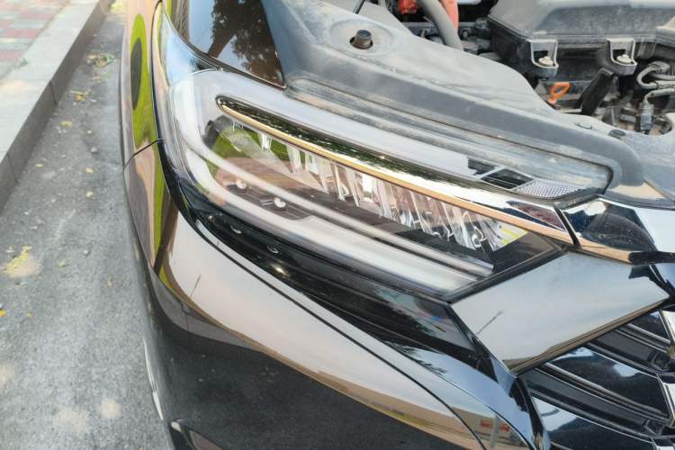 Used Honda Elysion 2022 2.0L eHEV Luxury First Edition Right Front Headlight