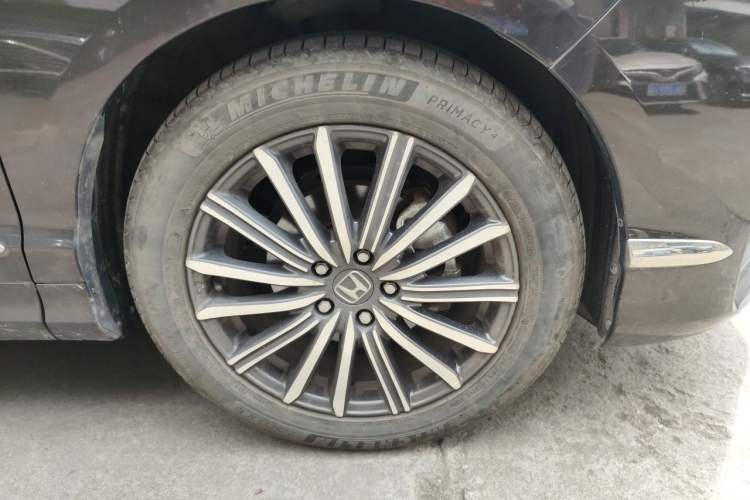 Used Honda Elysion 2022 2.0L eHEV Prestige Edition Right Front Wheel Hub