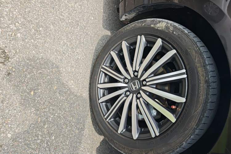 Used Honda Elysion 2022 2.0L eHEV Luxury First Edition Right Front Wheel Hub