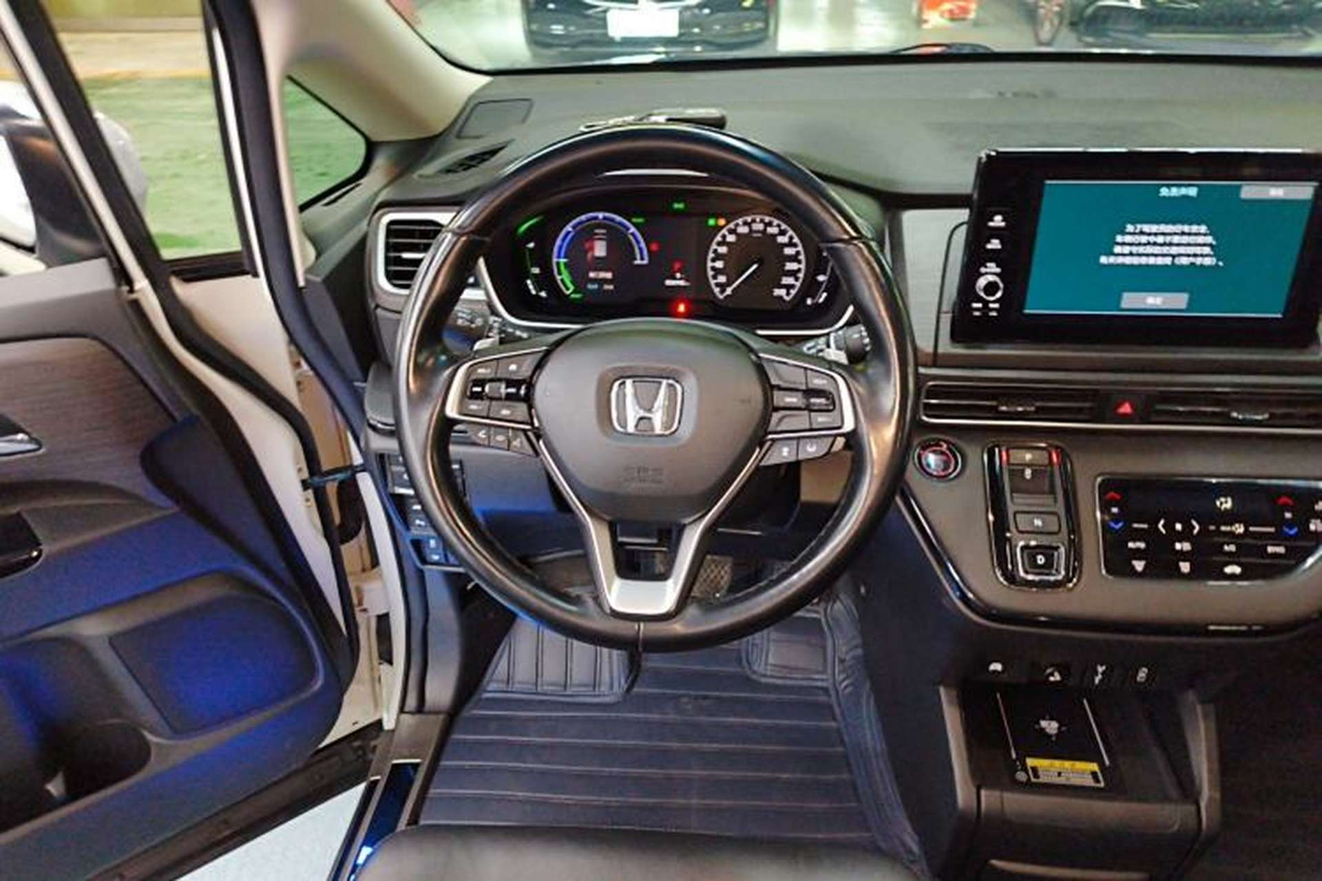 Used Honda Elysion 2022 2.0L eHEV Luxury First Edition Steering Wheel