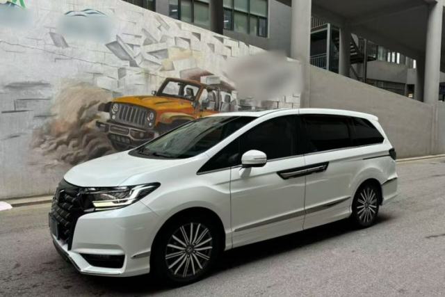 Used Honda Elysion 2022 2.0L eHEV Luxury Edition